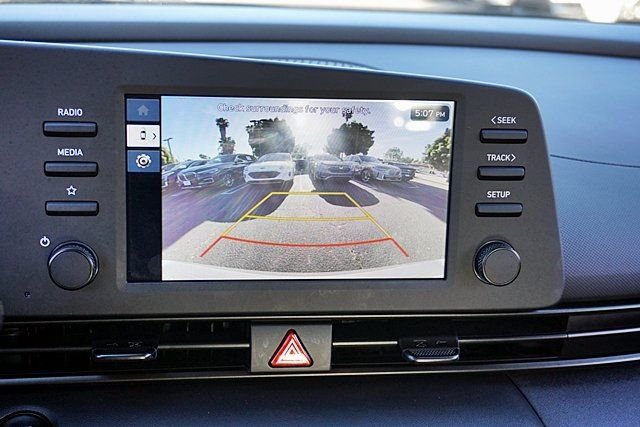 Used 2025 Gray Hyundai SEL Sport image 23