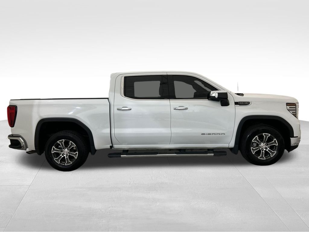 Used 2025 White GMC SLT image 7