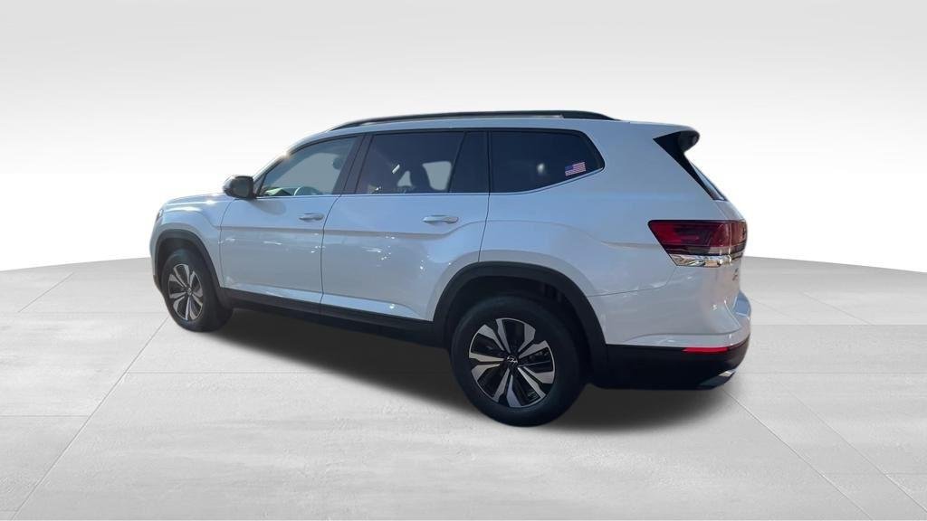 New 2026 Opal White Pearl Volkswagen 2.0T SE image 10