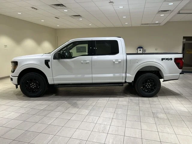 New 2026 White Ford XLT image 2