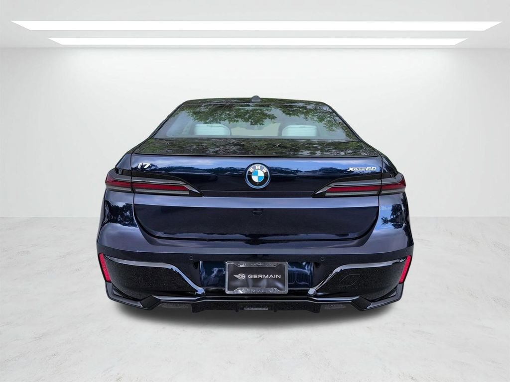 New 2026 Tanzanite Blue II Metallic BMW xDrive60 image 5