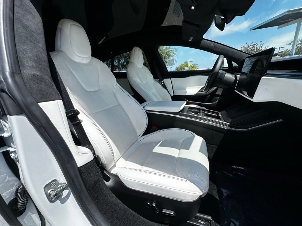 Used 2021 Pearl White Multi-Coat Tesla Plaid image 15