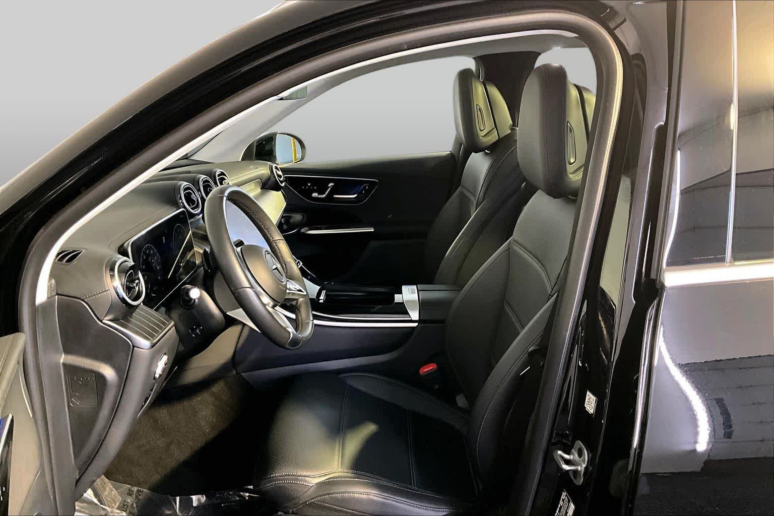 Certified Used 2023 Black Mercedes-Benz GLC 300 image 9