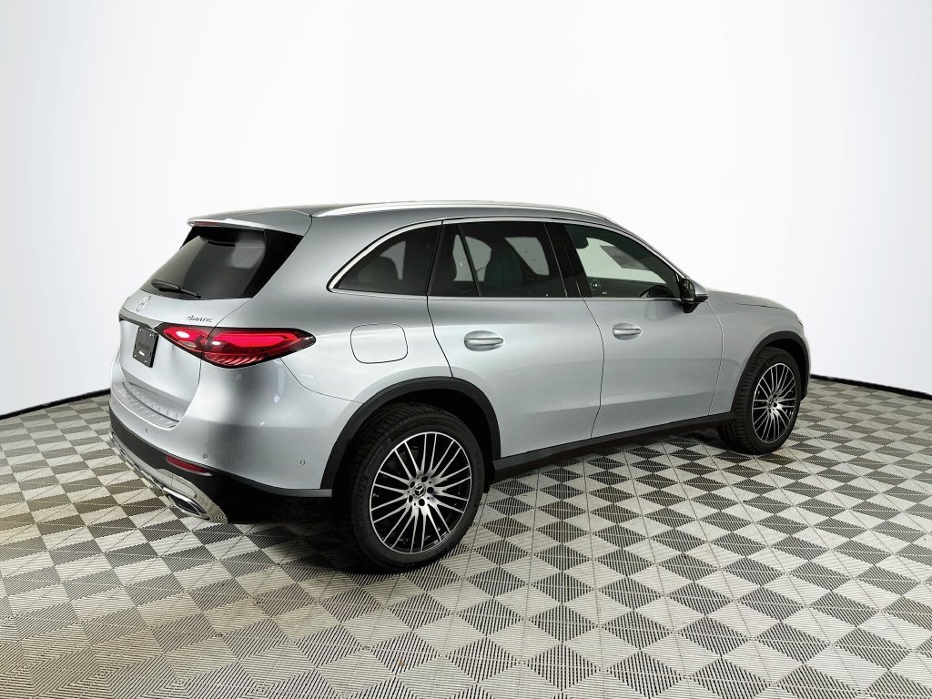 New 2027 Cirrus Silver Metallic Mercedes-Benz GLC 300 image 7