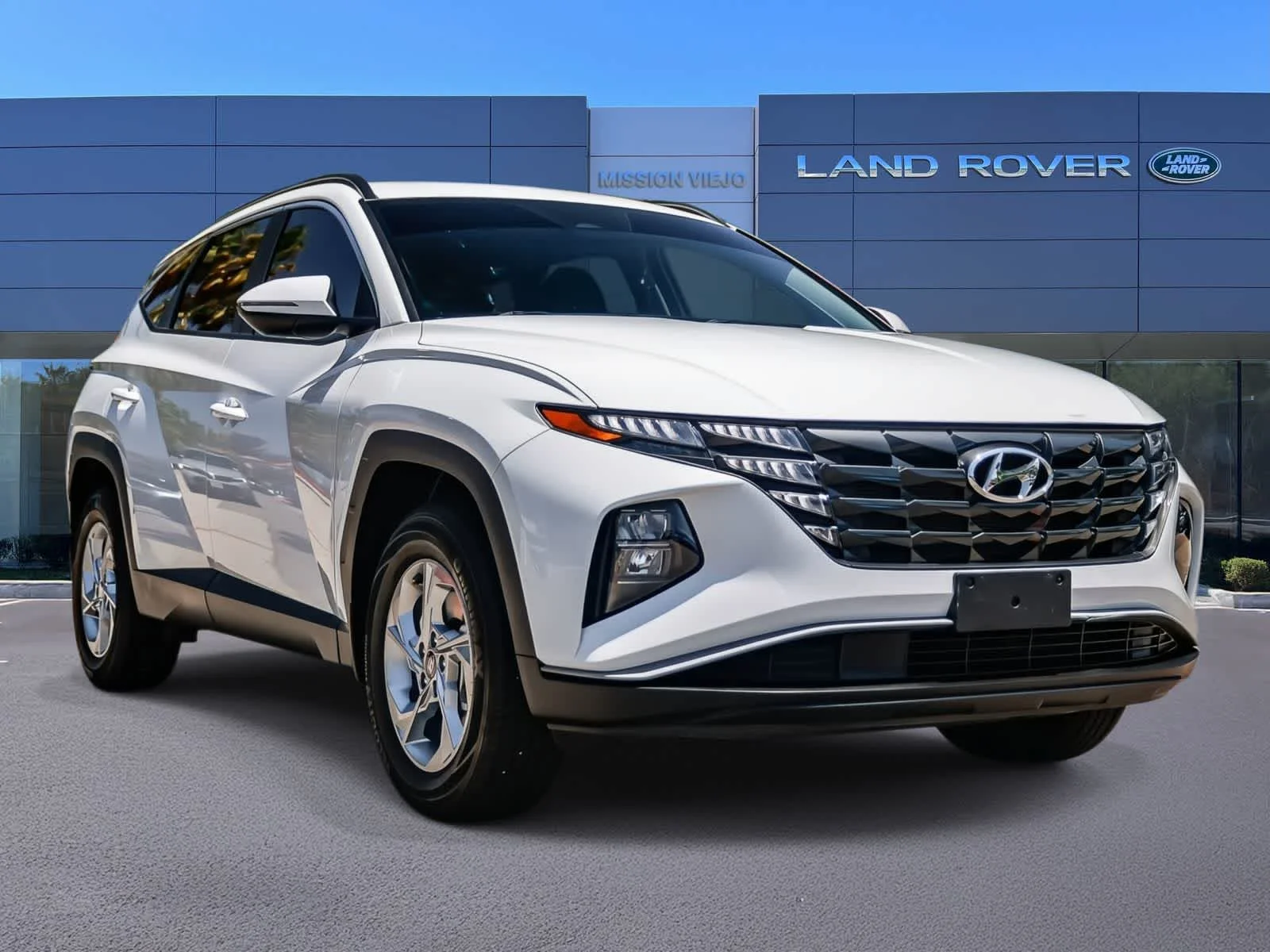 Used 2023 Serenity White Pearl Hyundai SEL image 3