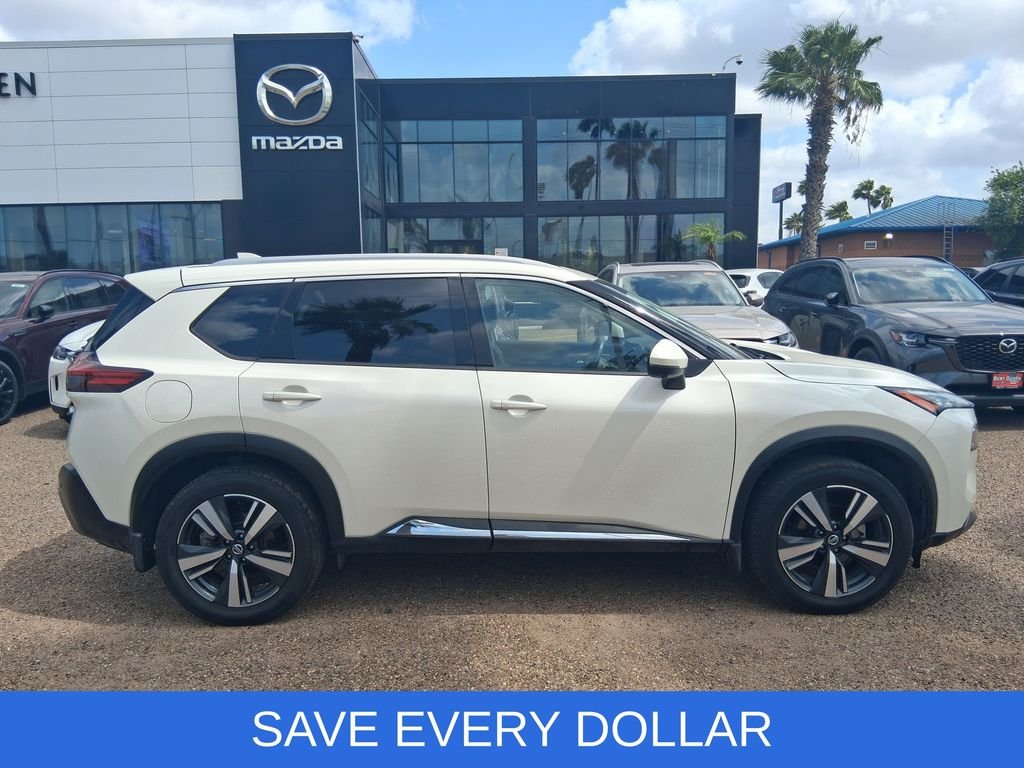 Used 2021 White Nissan SL image 5