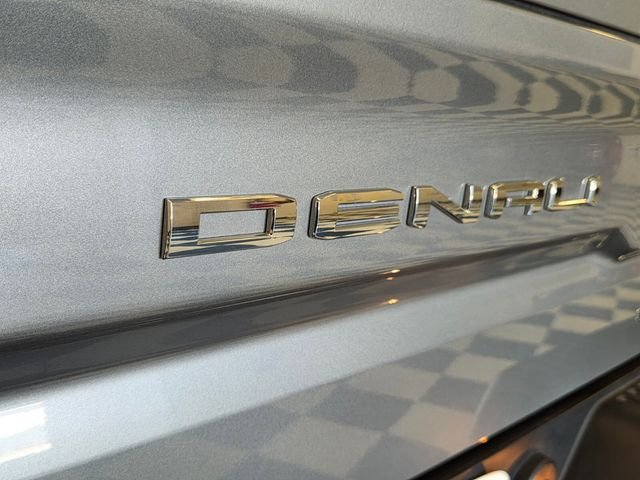 Used 2025 Silver GMC Denali image 7