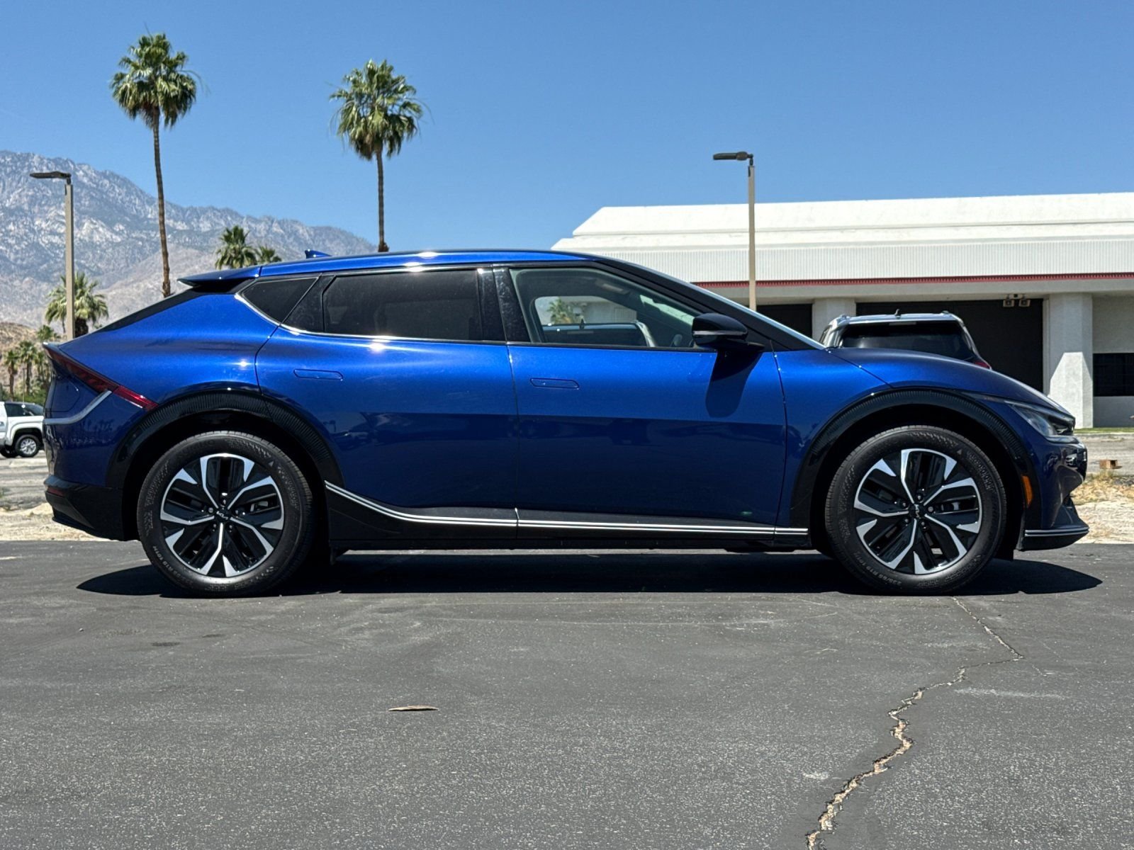 Used 2024 Kia EV6 Wind with VIN KNDC34LA0R5200392 for sale in Cathedral City, CA