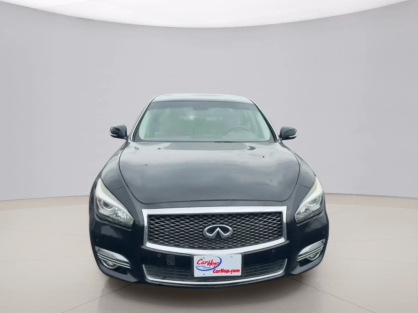 Used 2018 Black INFINITI LEATHER image 2