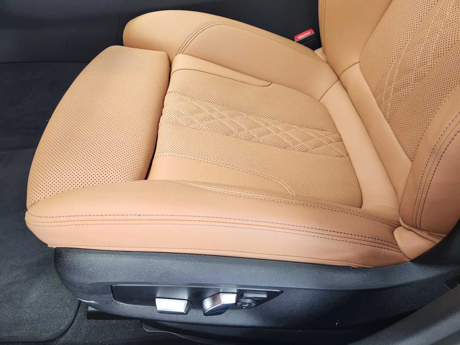 Certified Used 2023 Aventurin Red Metallic BMW 530i image 17