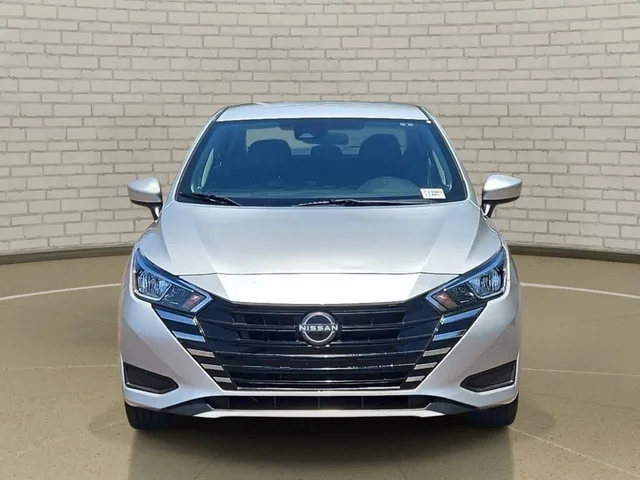 2023 Nissan Versa 1.6 SV