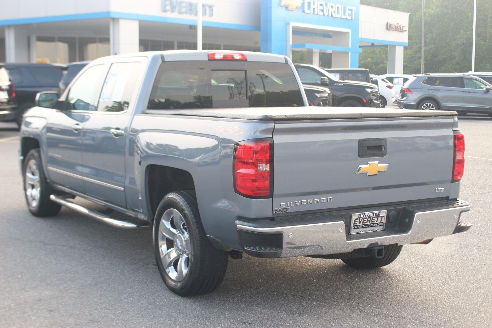 Used 2015 SLATE GREY METALLIC Chevrolet LTZ image 4