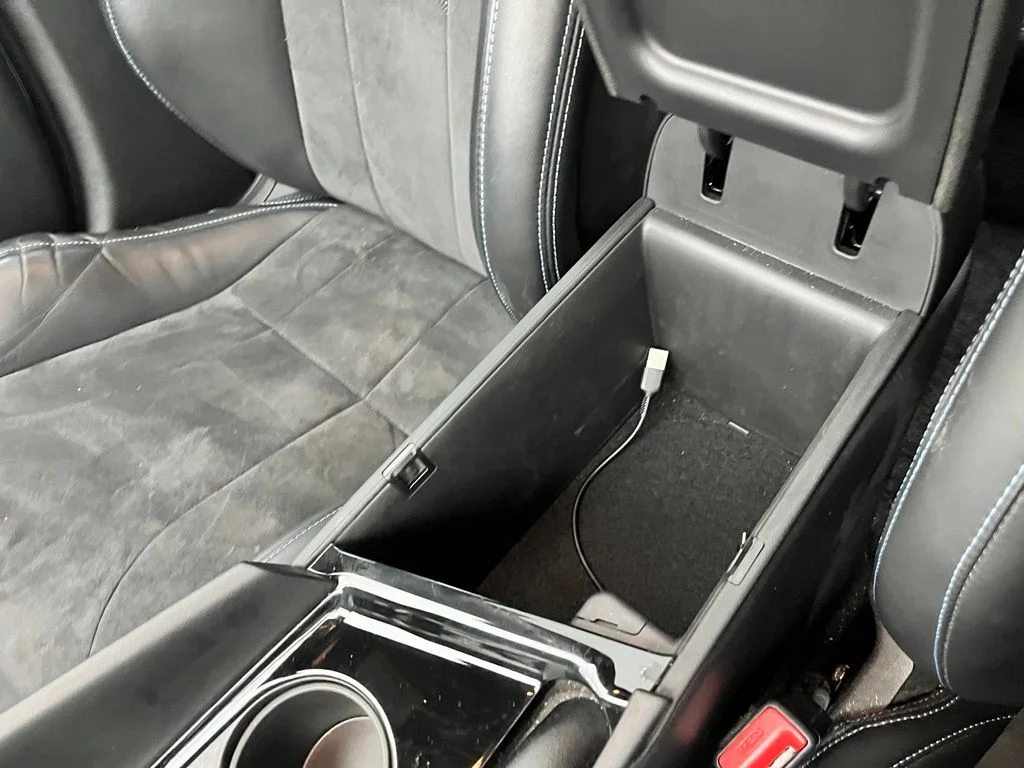 Used 2022 White Hyundai Base image 28