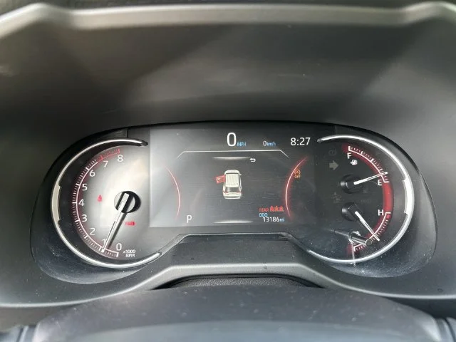 Used 2025 White Toyota LE image 19