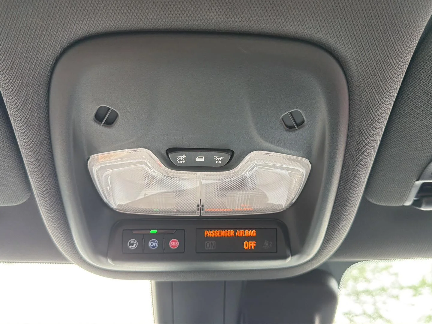 Used 2023 Summit White Chevrolet ACTIV image 20