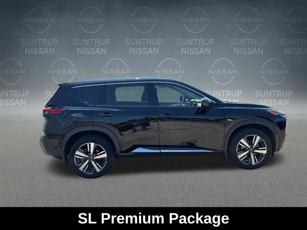 Used 2023 Black Nissan SL image 7