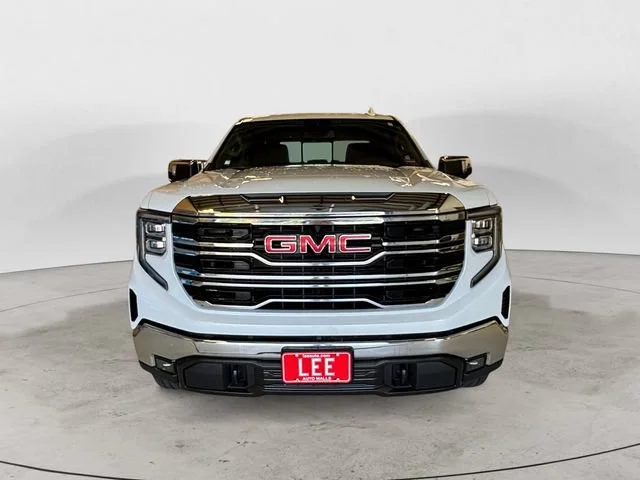 New 2026 Glacier White Tricoat GMC SLT image 9