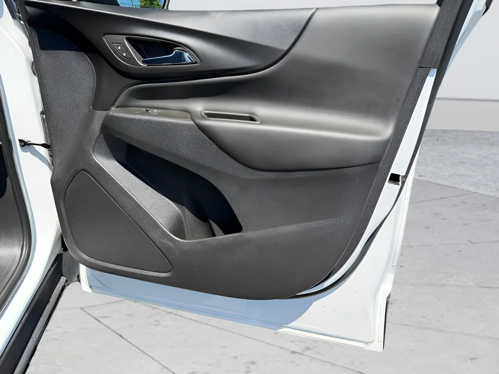 Used 2023 White Chevrolet LT image 12
