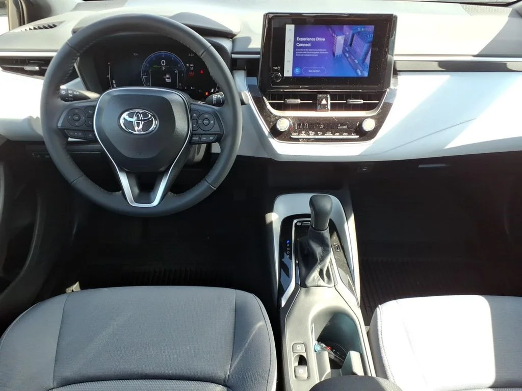 2026 Toyota Corolla SE - Photo 11