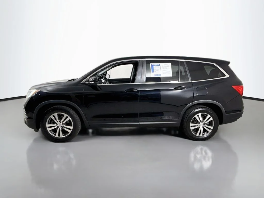 Used 2016 Crystal Black Pearl Honda EX-L image 4