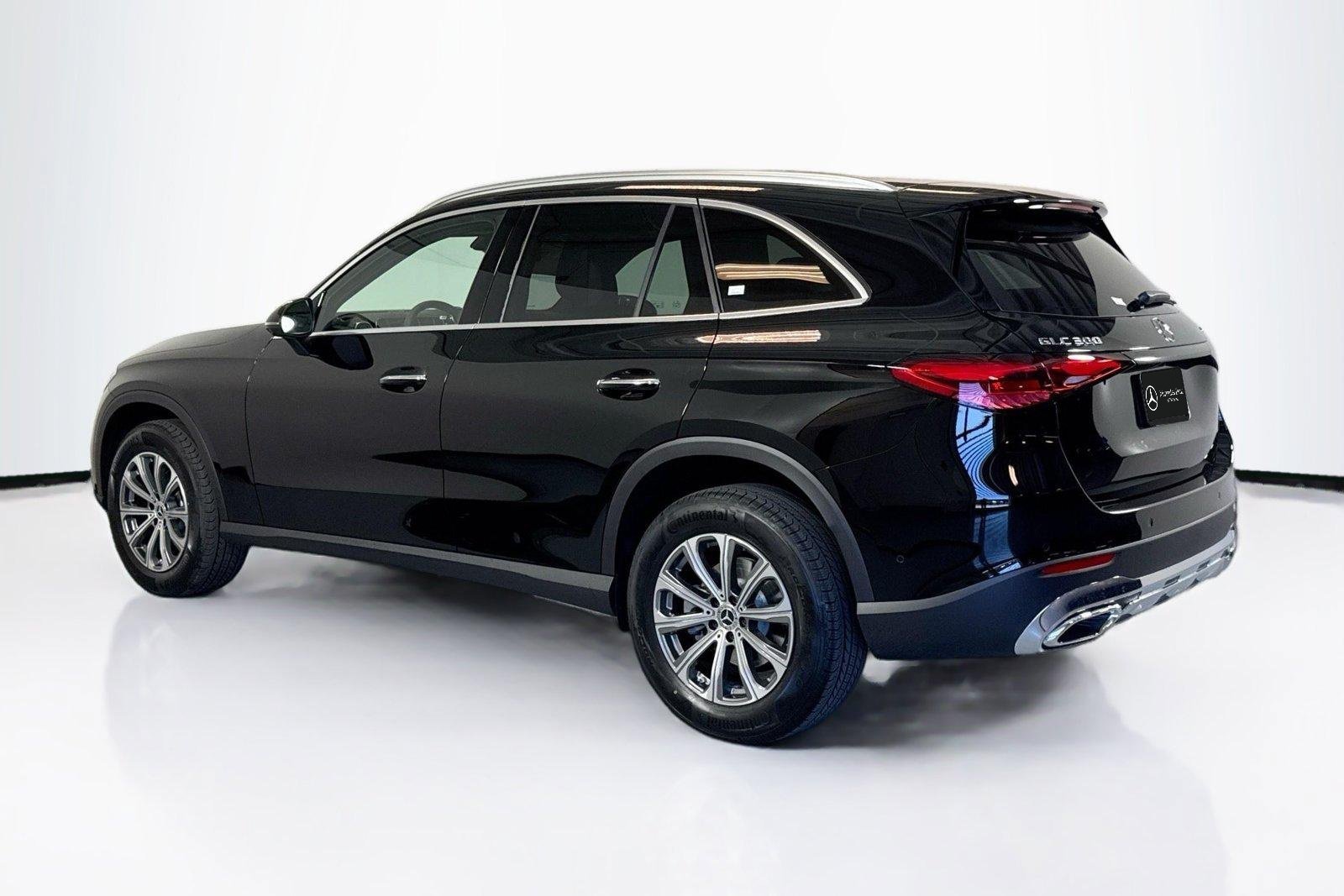 New 2026 Black Mercedes-Benz GLC 300 image 7