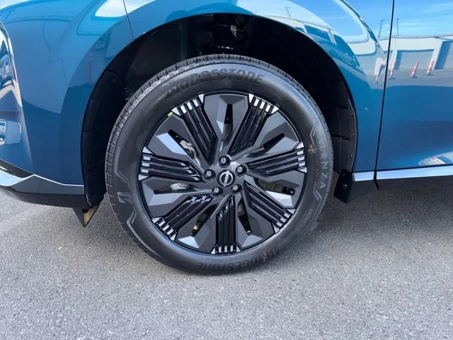 New 2027 Aurora Blue Pearl Metallic Nissan Platinum image 29