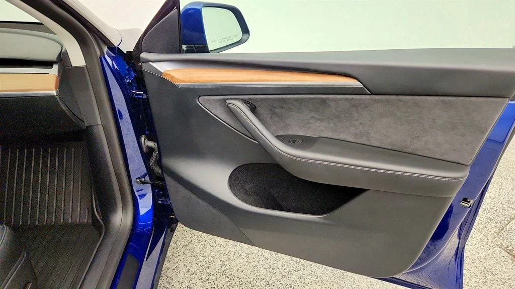 Used 2024 Deep Blue Metallic Tesla Long Range AWD image 30