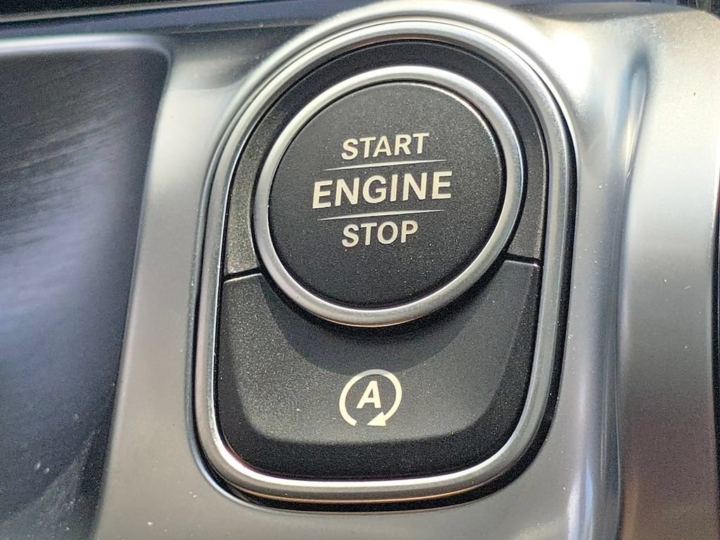 New 2026 Mountain Grey Metallic Mercedes-Benz GLB 250 image 75