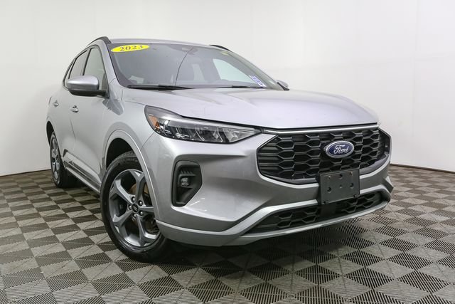Used 2023 Silver Ford ST-Line Select image 3