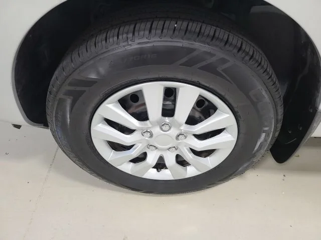Used 2011 Brilliant Silver Nissan S image 31