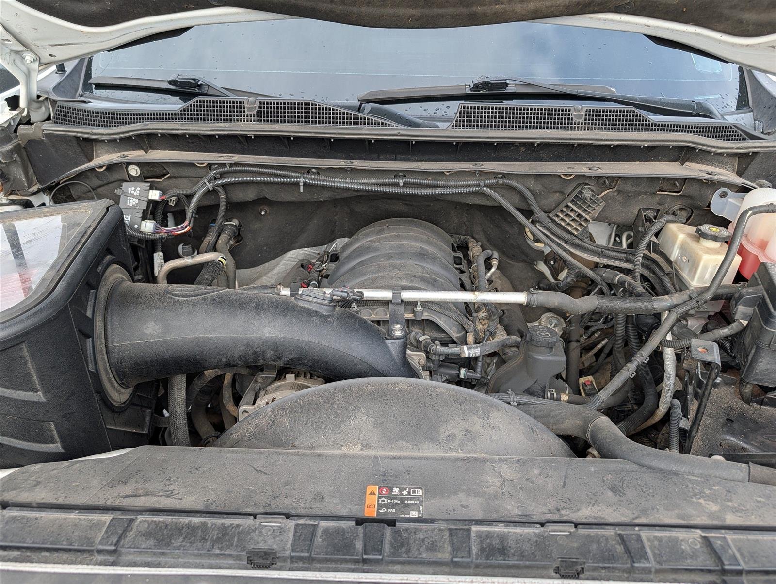 Used 2020 SUMMIT WHITE Chevrolet Custom image 36