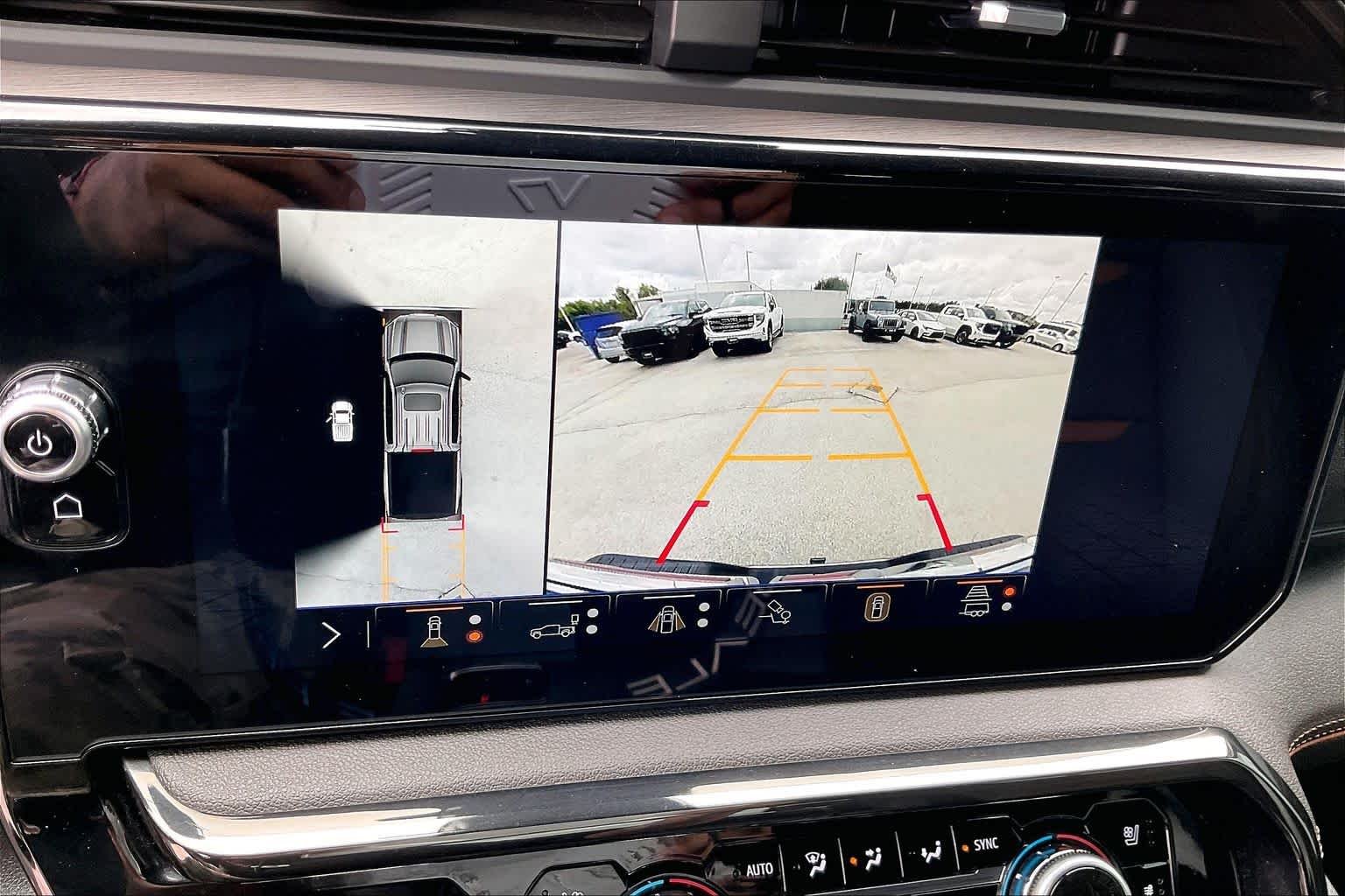 Used 2025 Sterling Metallic GMC AT4 image 26