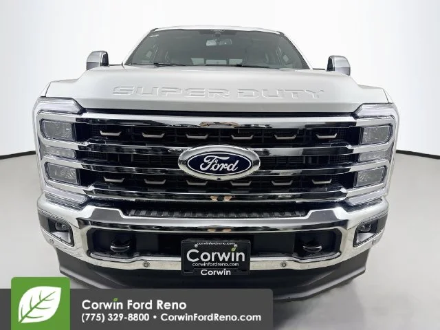 New 2027 Star White Metallic Tri-Coat Ford King Ranch image 2