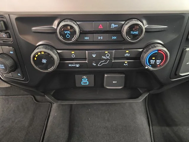 New 2026 Oxford White Ford F-350® XLT image 31