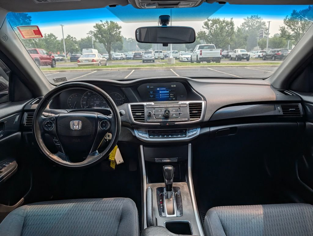 Used 2015 Blue Honda Sport image 2