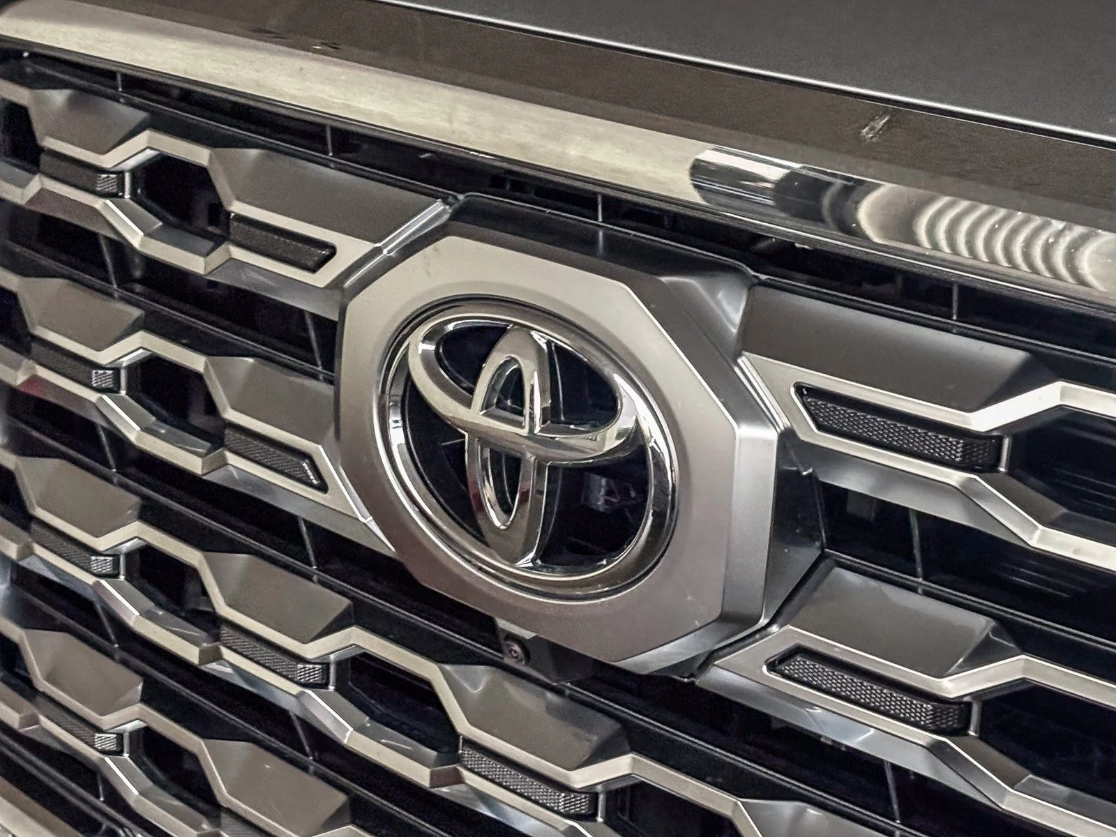 Used 2025 Silver Toyota 1794 Edition Hybrid image 9
