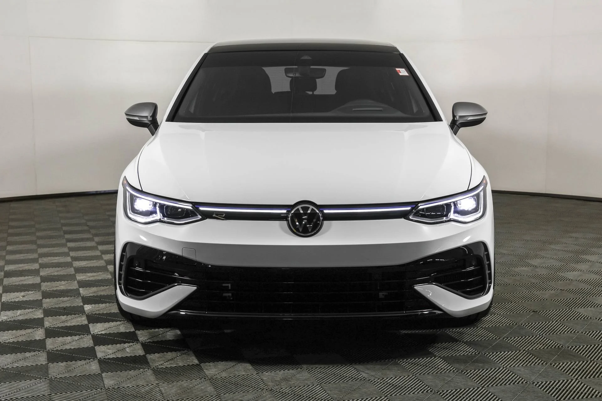 Used 2022 White Volkswagen NA image 8