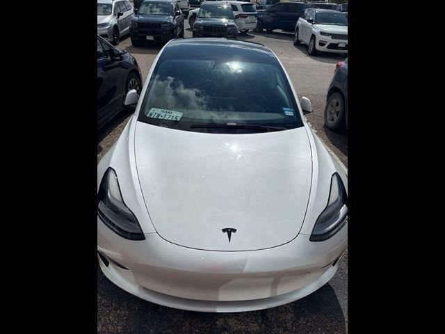 Used 2021  Tesla Standard Range Plus image 3