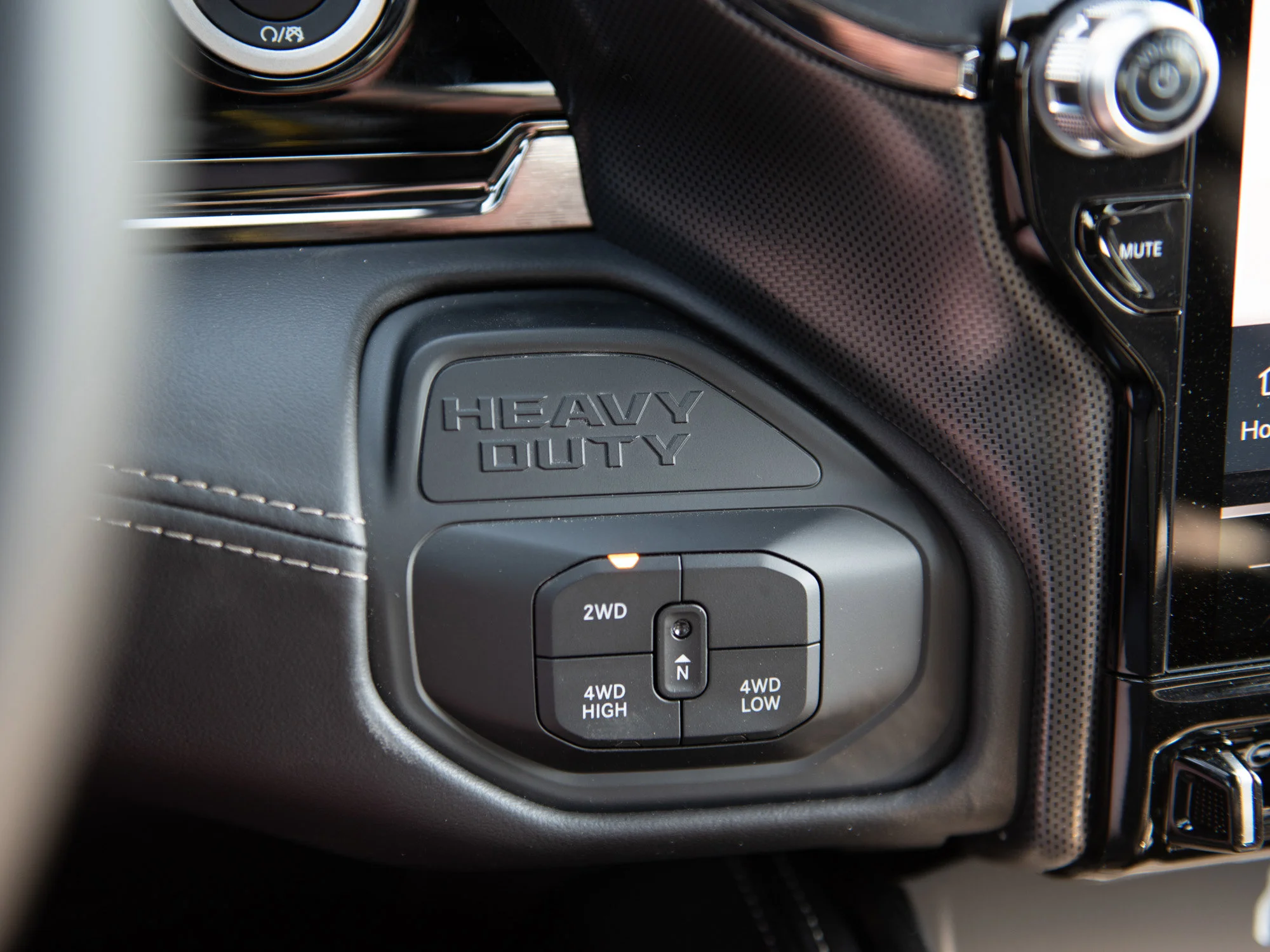 Used 2025 Black RAM Limited image 18