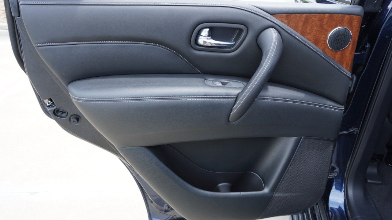 Used 2019 Blue INFINITI LUXE image 34