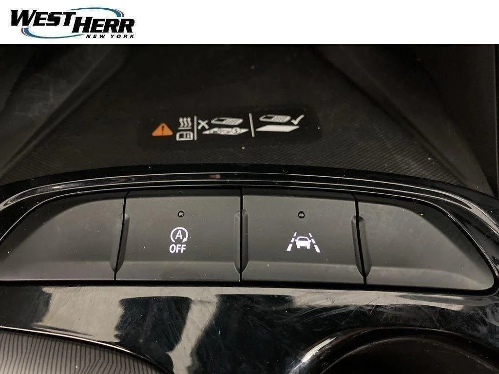 Used 2025 Summit White Buick Sport Touring FWD image 7