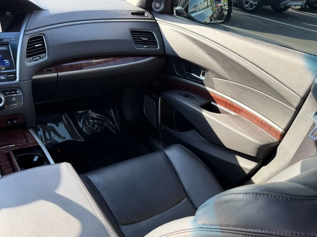 Used 2016 Crystal Black Pearl Acura Base image 18