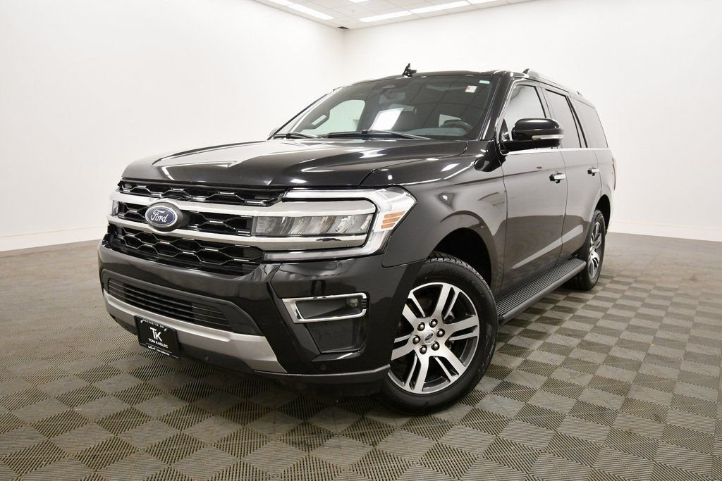 Used 2024 Ford Expedition Limited with VIN 1FMJU2A81REA09200 for sale in Rochester, Minnesota