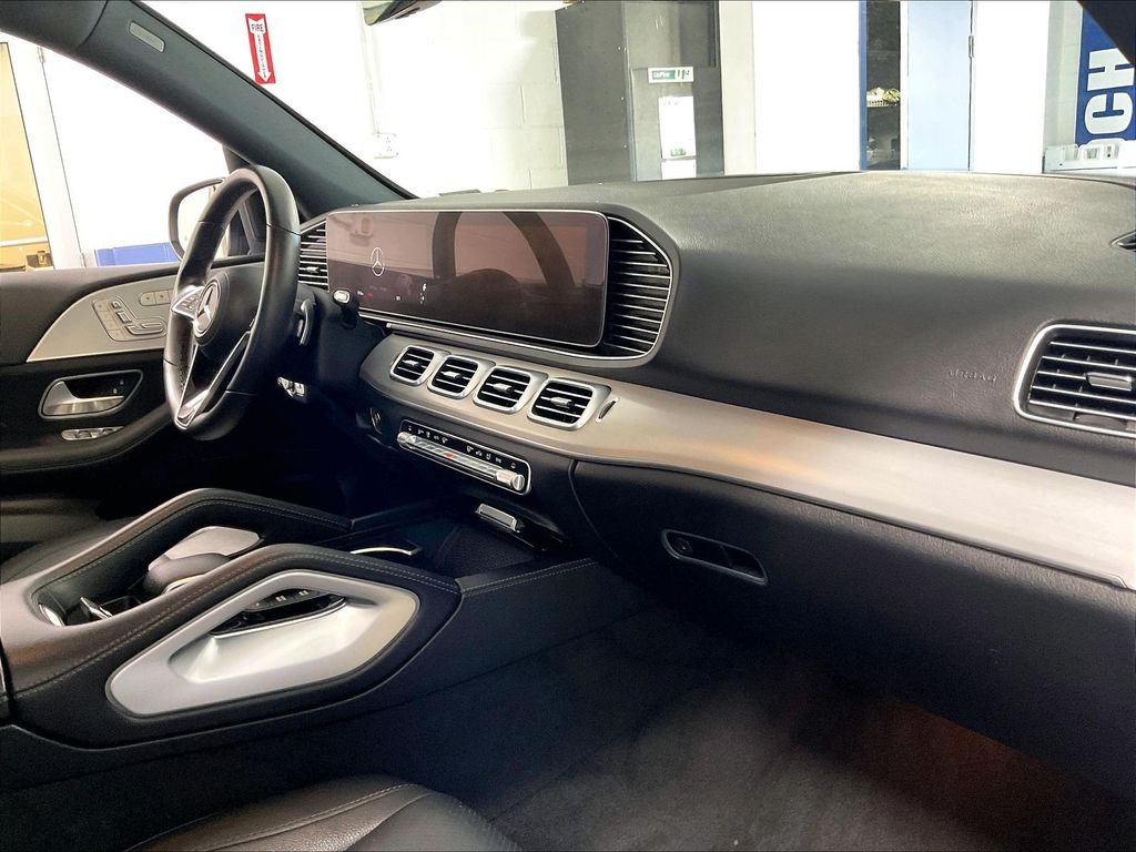 Used 2025 Black Mercedes-Benz GLE 350 image 14