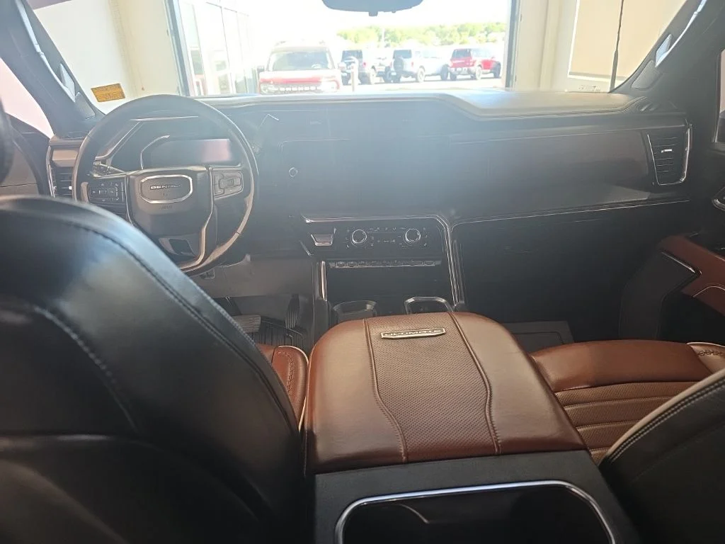 Used 2024 Onyx Black GMC Denali Ultimate image 13