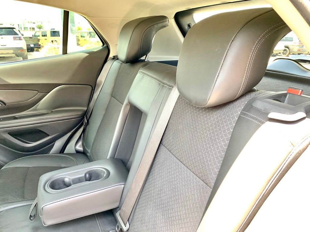 Used 2021 Silver Buick Preferred image 13