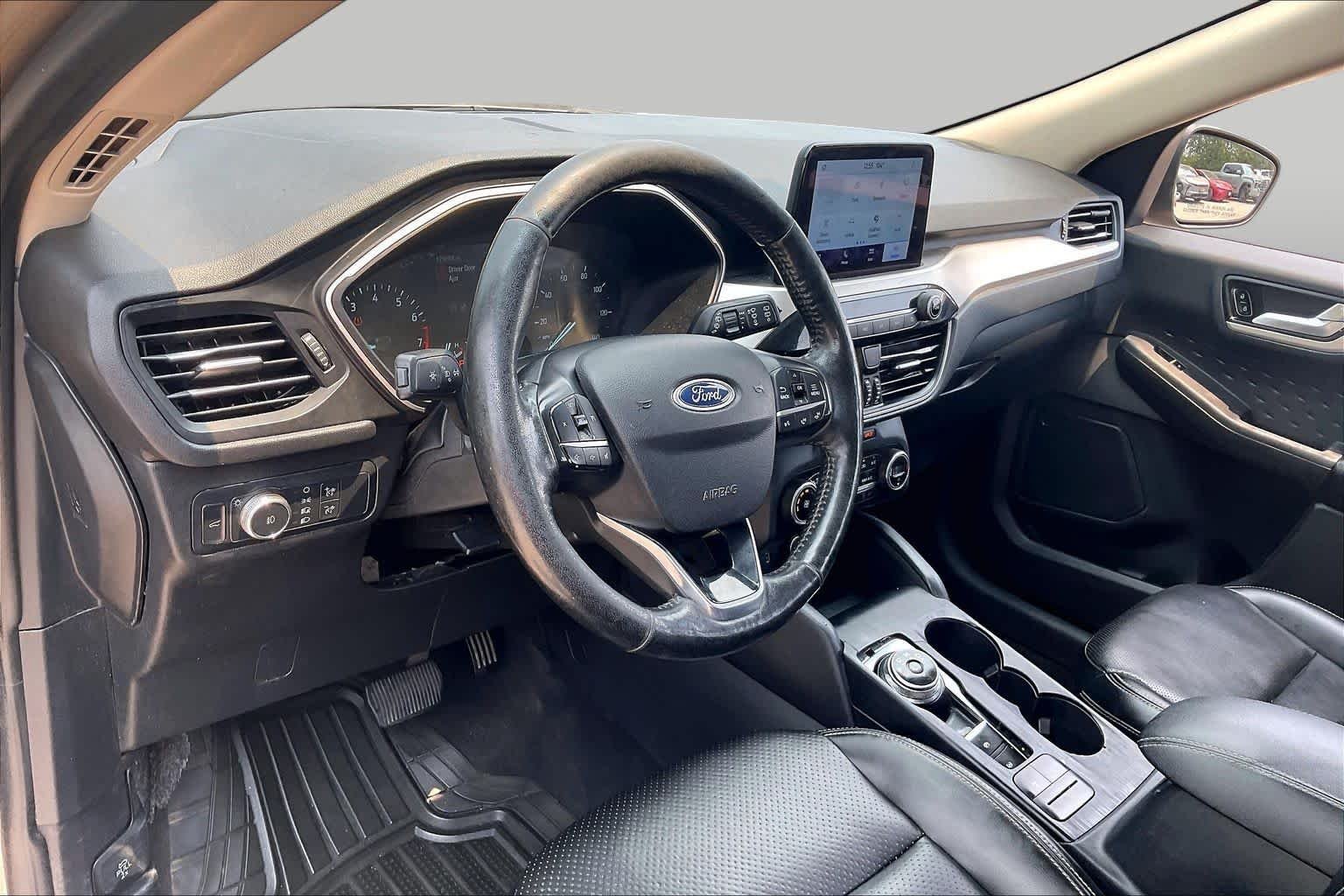 Used 2020 Desert Gold Ford SEL image 17