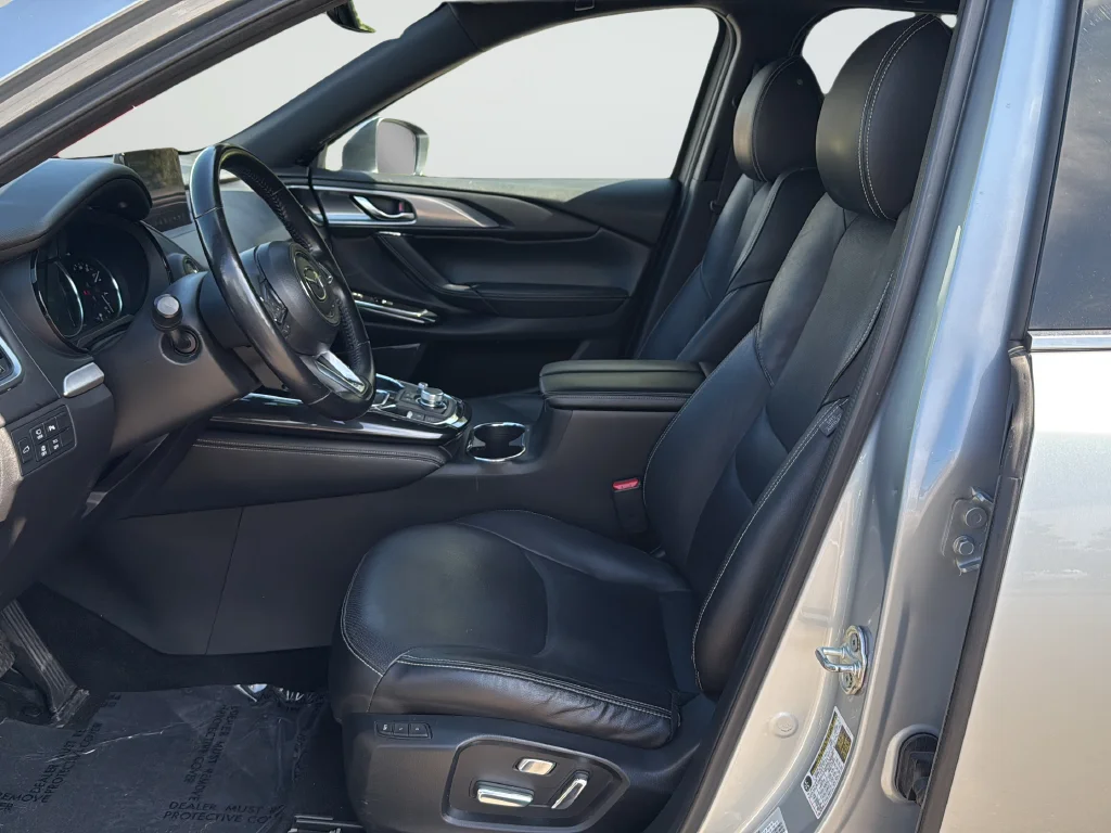 Used 2020 Silver Mazda Grand Touring image 10