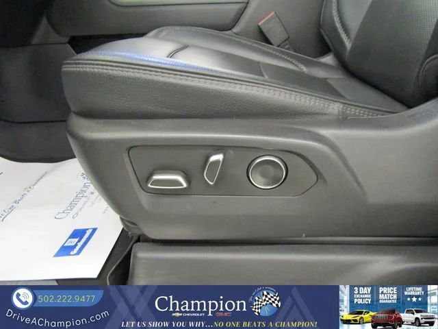 Used 2024 White Frost Tricoat GMC Denali image 38