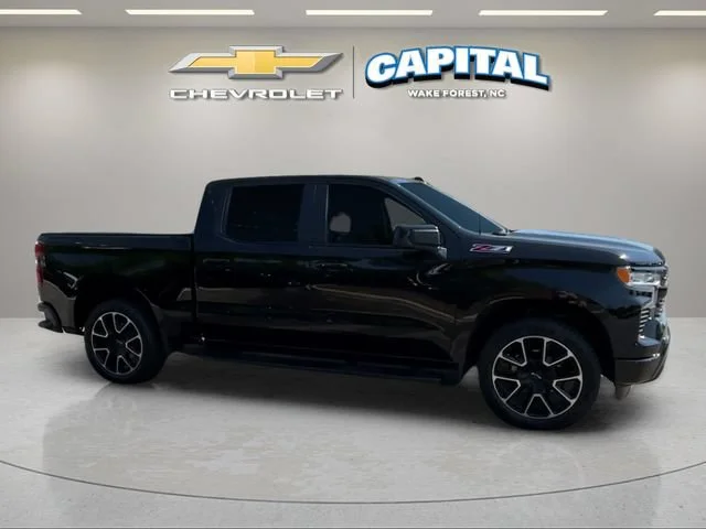 Used 2025 Black Chevrolet RST image 7